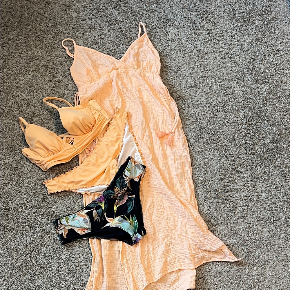 Shade & Shore Peach Ruffle Bikini Set + additional bottoms and coverup